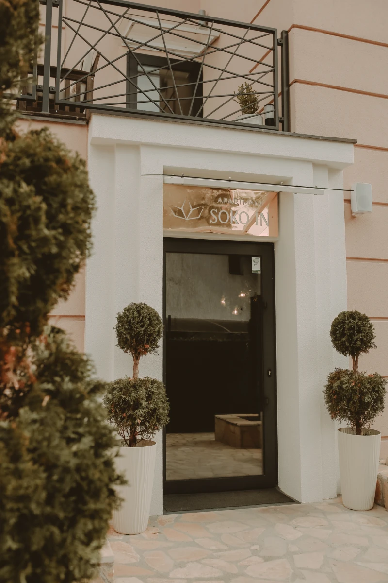 Soko In pogled na ulaz